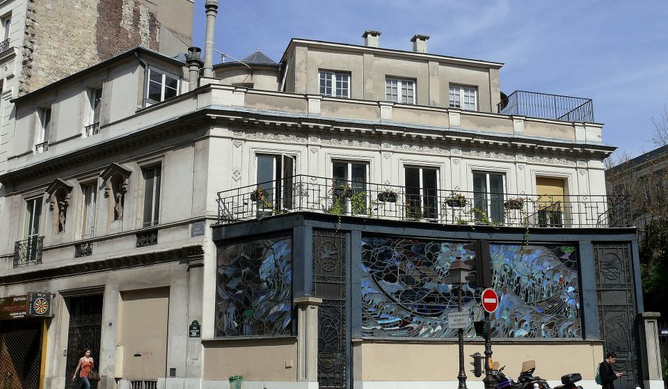 Just a stone’s throw from Montmartre, this mysterious century-old house is said to be the most haunted in Paris