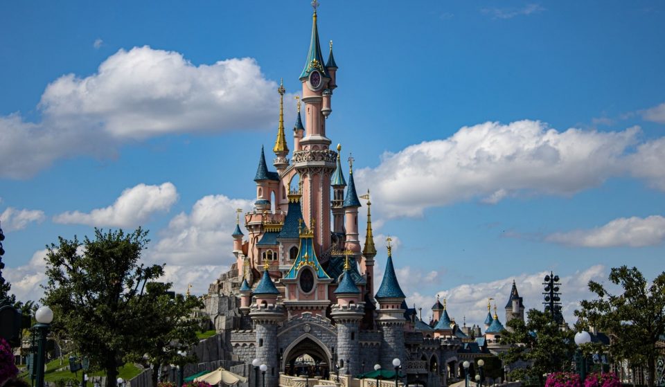 Disneyland Paris va devenir un immense centre de vaccination en avril !