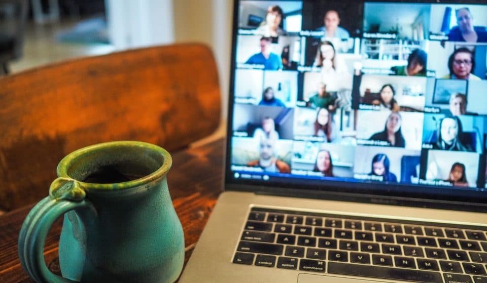 Insolite : Un site web vous permet d&rsquo;auto-saboter vos réunions en visio sur Zoom !