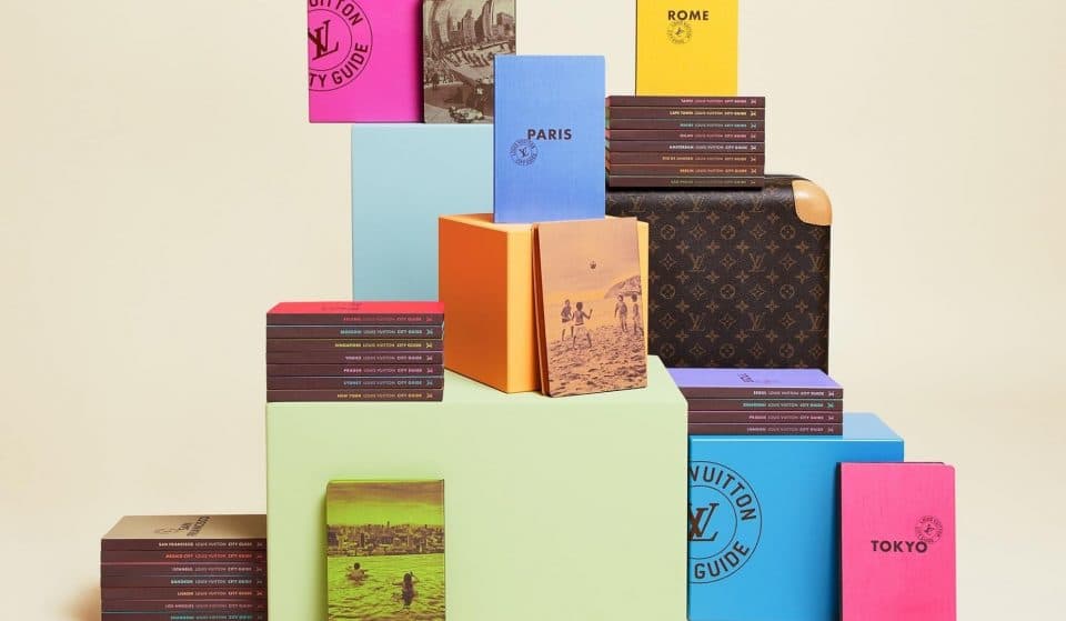 Pendant le confinement, Louis Vuitton transforme une des ses boutiques à Paris en librairie éphémère !
