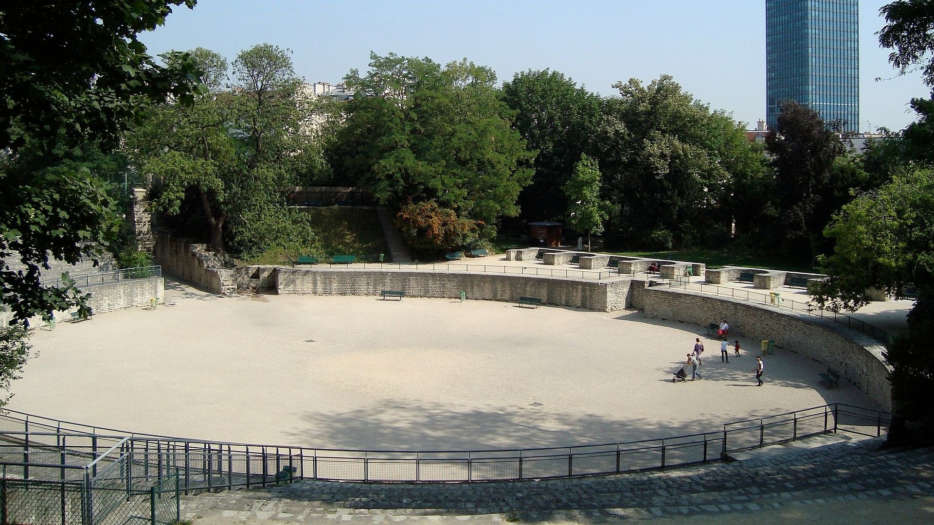 L'histoire des arènes de Lutèce, un vestige galloromain en plein cœur