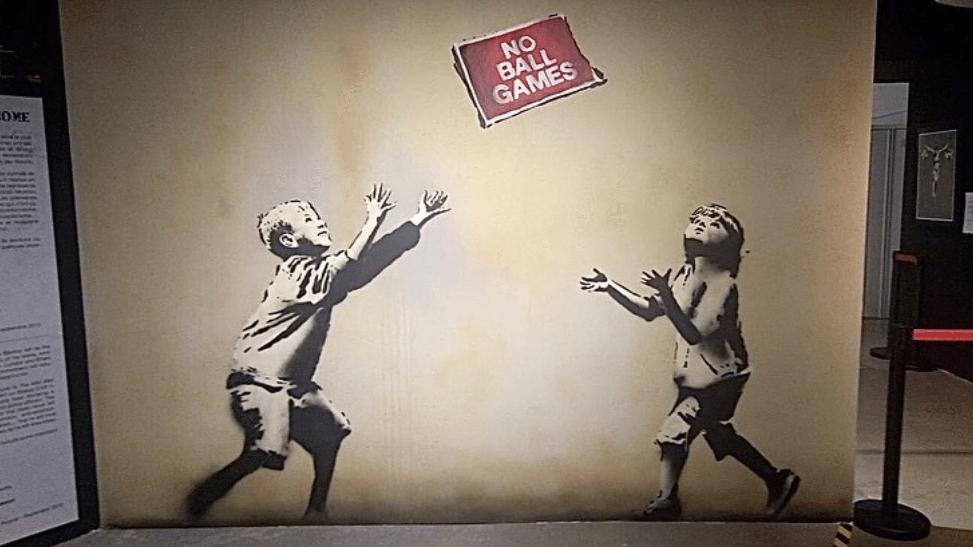 The World Of Banksy Expo Paris Avis Expo : "The World of Banksy" de retour à l'Espace Lafayette-Drouot le