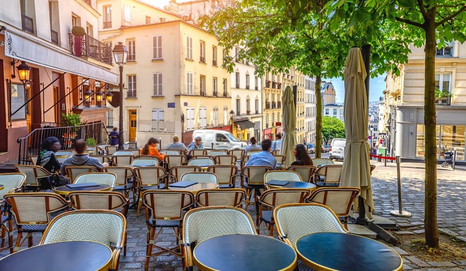Paris : pour avoir droit à leurs terrasses éphémères, les bars & restos vont devoir payer !