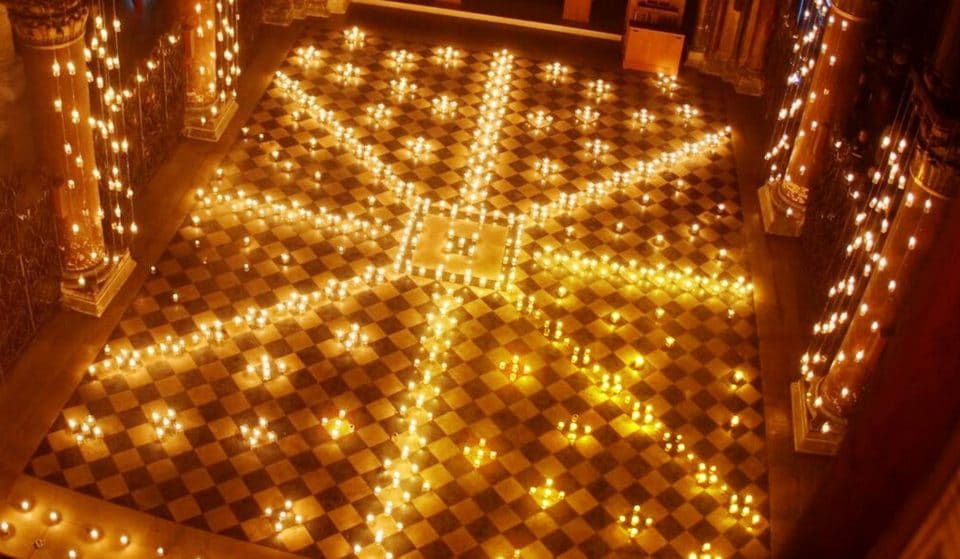 Paris : Des visites nocturnes magiques et immersives de l&rsquo;église Saint-Étienne-du-Mont avec show de lumières !