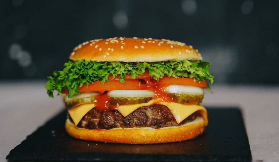 Burger King sert gratuitement pour l&rsquo;ouverture de sa nouvelle adresse à Maurepas, deux pas de Paris !