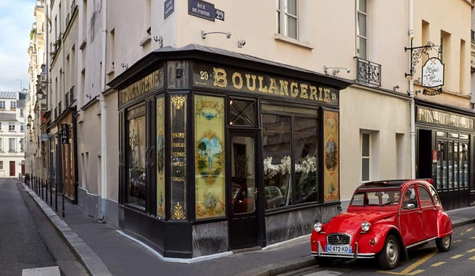 Insolite : derrière la façade de la plus ancienne boulangerie de Paris se cache un hôtel secret…