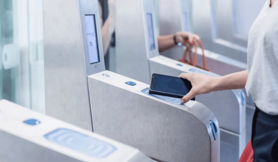 It’s official: the annual Navigo pass is finally coming to your iPhones starting in September, and you’ll be able to travel without taking out your card