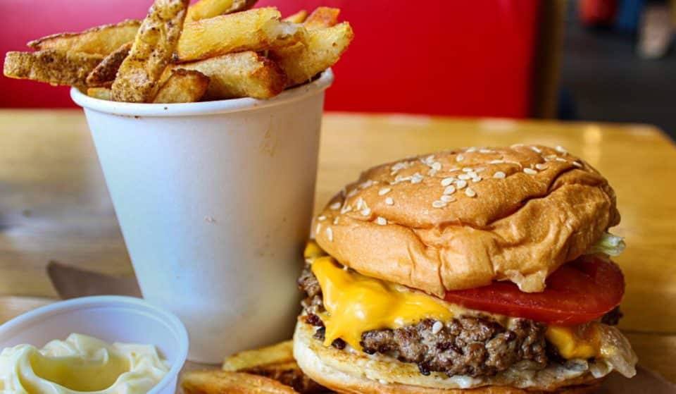 Food : un nouveau Five Guys débarque dans le quartier de Pigalle !