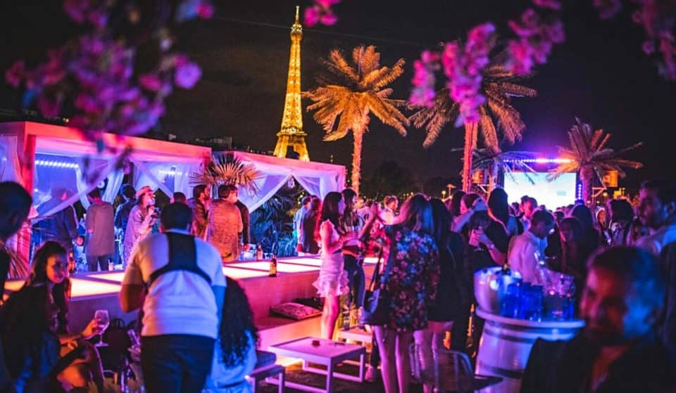 Mademoiselle Mouche : le Rooftop festif en bord de Seine vient de rouvrir !