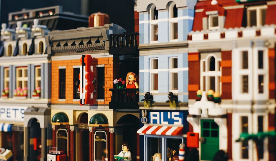 Une fresque LEGO géante va être bâtie à Paris, et vous pouvez participer gratuitement à sa construction !