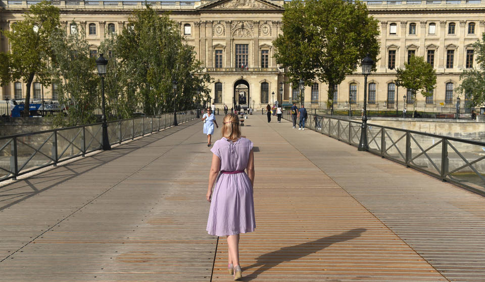 Après une belle rénovation, le Pont des Arts se dévoile flambant neuf !