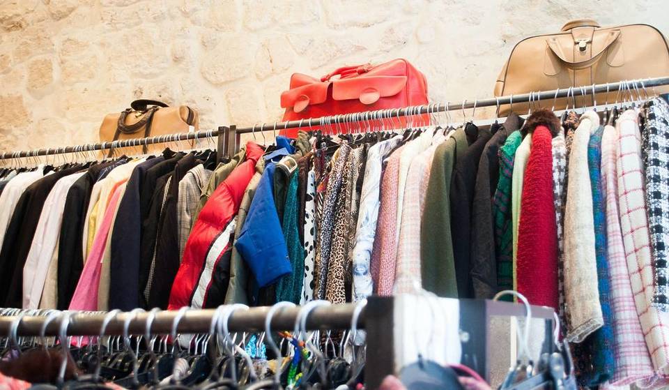 Un marché vintage dédié aux années 60 à 2000 débarque à Paris !