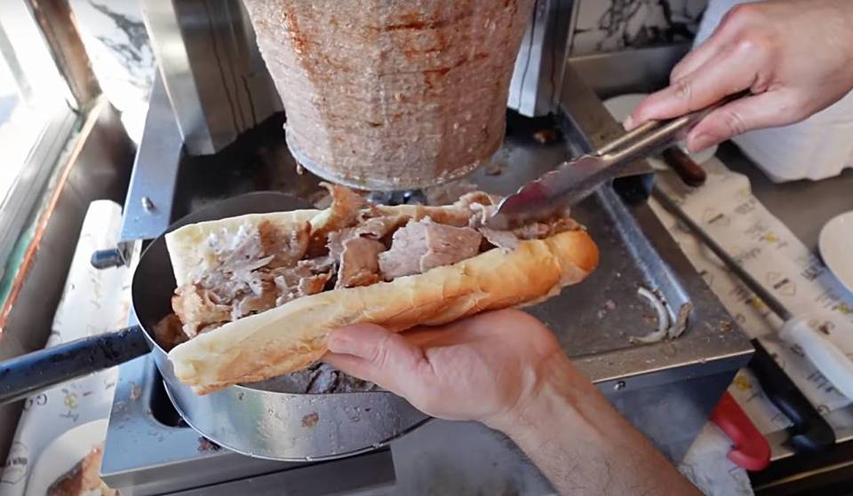 À Paris, un kebab où l&rsquo;on peut ramener sa propre baguette !
