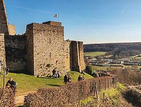 Diese 15-km-Wanderung führt an Schlössern und durch Wälder vorbei – und gehört zu den schönsten Wanderungen in der Nähe von Paris