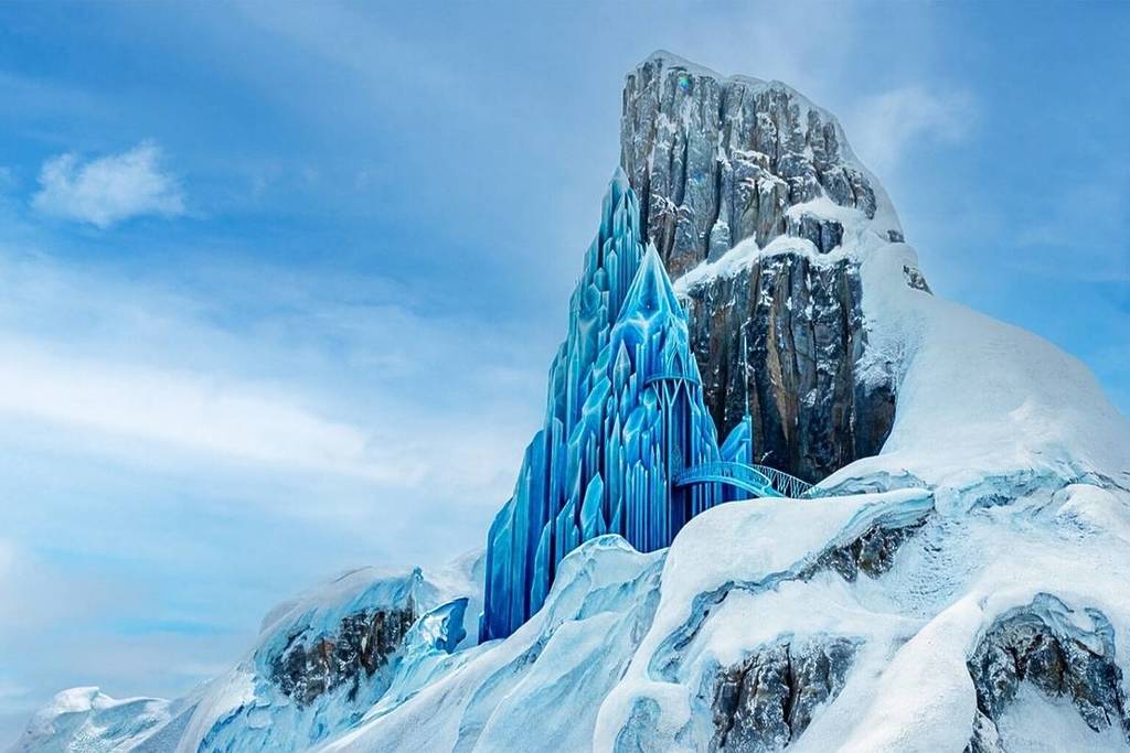 World of Frozen Disneyland Paris opens