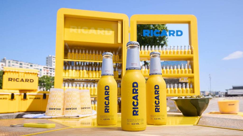 Ricard investit les quais de Seine avec sa toute nouvelle bouteille