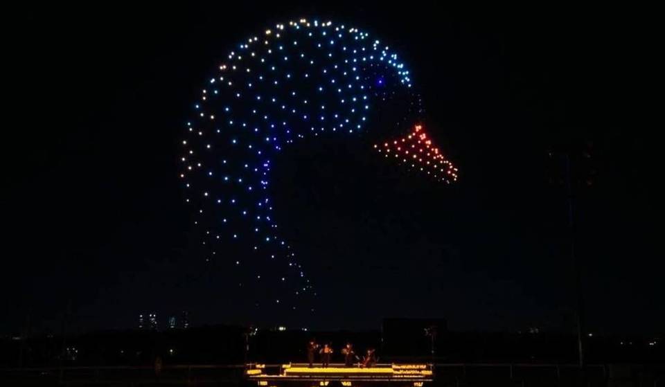 Quest&#8217;estate, un balletto di 500 droni e 20.000 candele illuminerà uno dei boschi più belli di Parigi per due notti magiche dedicate alla musica classica.