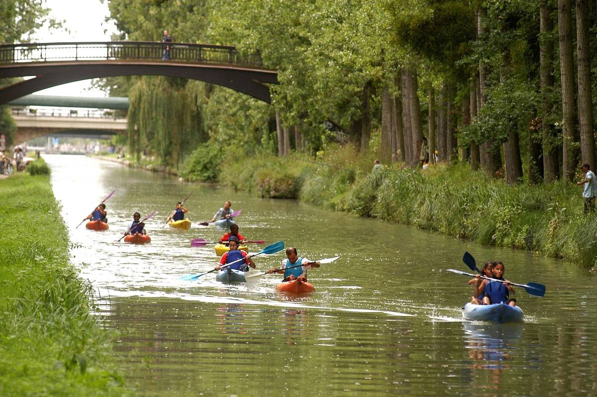 Canal en Pagaies à l'été du Canal