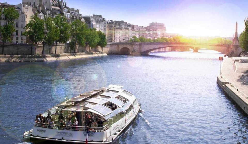 Este verão, esqueça o metro: com o Navigo Pass, pode apanhar um barco em Paris &#8211; e quase ninguém o sabe!
