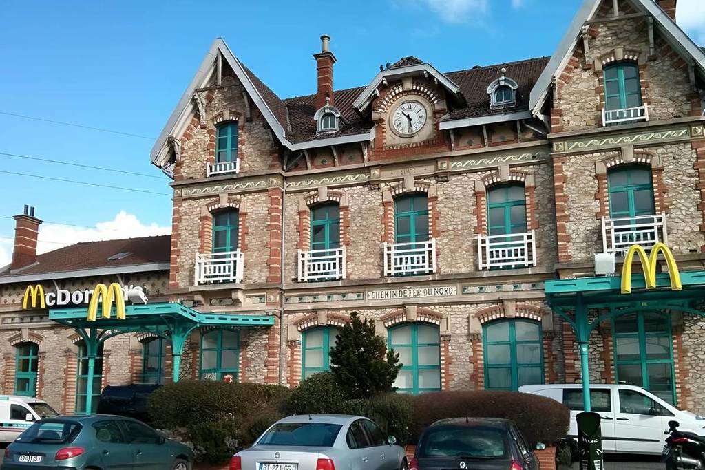mcdonald caché Paris