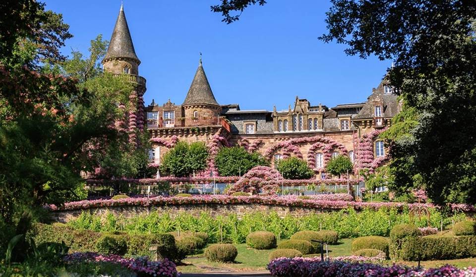 Le château le plus romantique de France est accessible en train depuis Paris &#8211; et il est possible d&rsquo;y passer la nuit