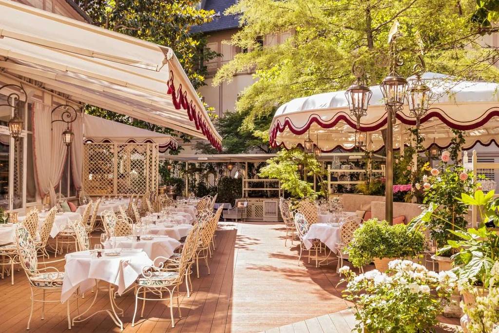 terrasse romantique Paris