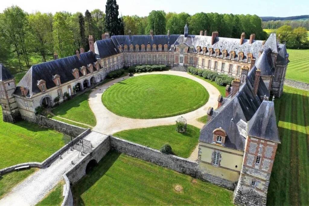 Château de Neuville