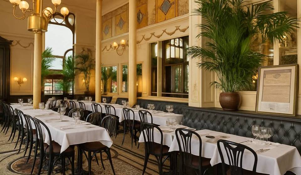 Listed as a historic monument, this Belle Époque brasserie has been a Parisian institution for over 100 years – and the building was designed by Louis XIV’s greatest minister.