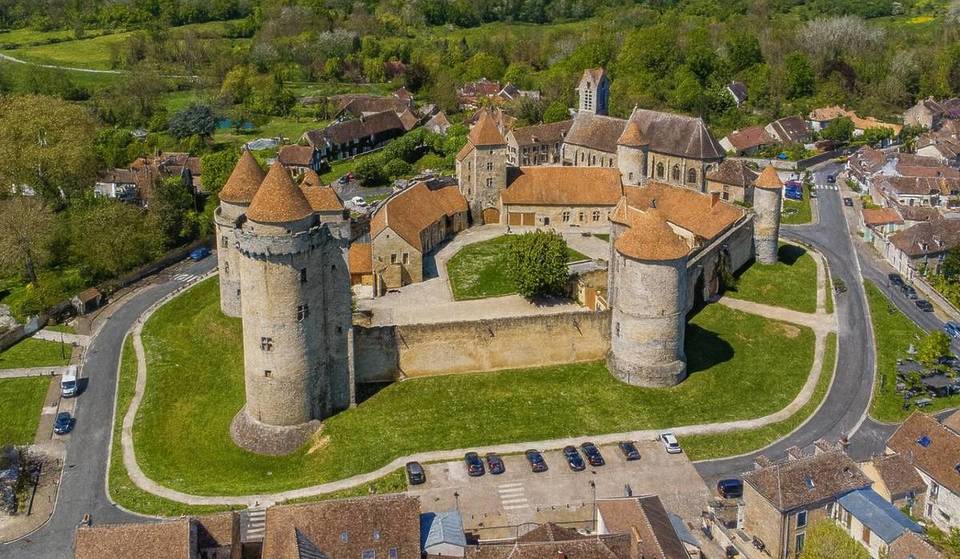 Just an hour from Paris, this medieval village is home to one of the finest fortified castles in the Ile-de-France region – and its cobbled streets and Brie farmhouses are just as bucolic…