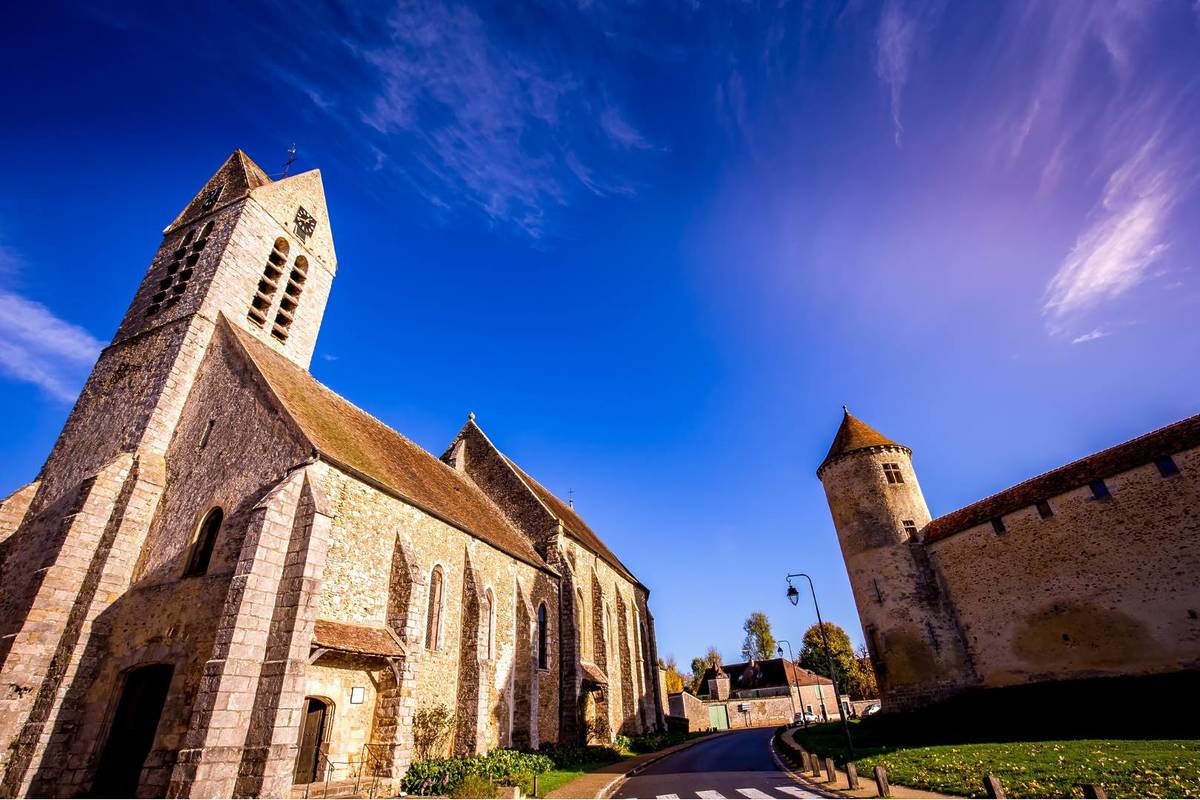 église village médiéval bucolique Blandy-les-Tours