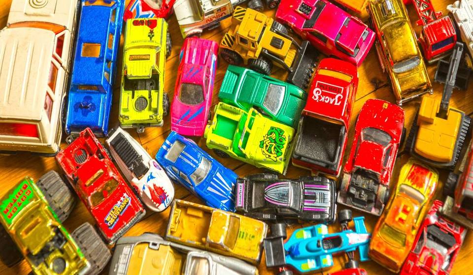 À 45 min de Paris, dans un prieuré royal du XIVe siècle, ce musée insolite abrite pas moins de 14 000 jouets dont 600 exposés en permanence – et l&rsquo;entrée sera exceptionnellement gratuite pendant un weekend de septembre