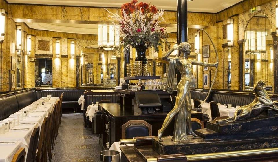 Nel cuore di Parigi, questa brasserie Art Déco è una delle più belle della città e da oltre 100 anni serve un&#8217;imperdibile tête de veau.