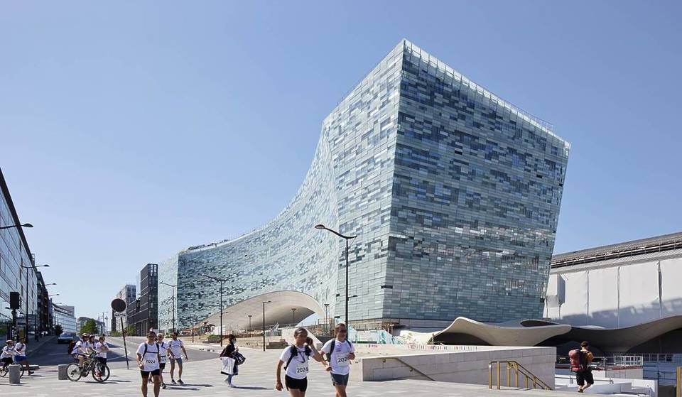 Le siège du journal Le Monde est à visiter exceptionnellement un week-end de septembre – 23 000 m² de verre et d’acier qui abritent le journal quotidien le plus influent de France