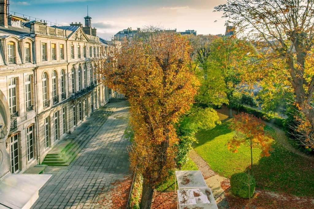 bibliothèque cachée Paris
