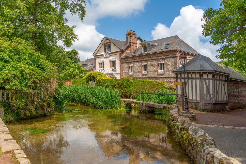 village normandie