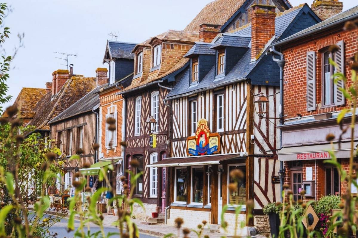 village normandie