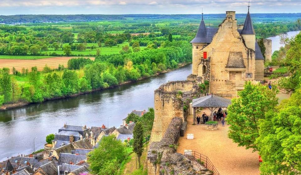 Esta rota mágica, a 2 horas de Paris, liga os mais belos castelos de França &#8211; uma viagem real que deve fazer pelo menos uma vez na vida.