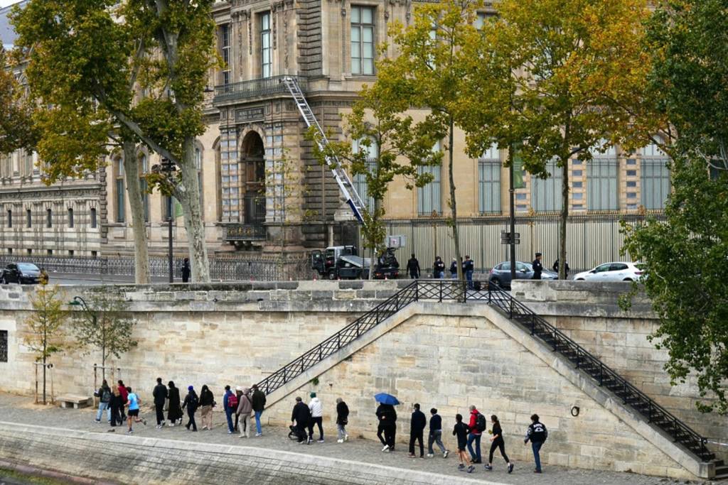 cambriolage du Louvre 19 octobre 2025