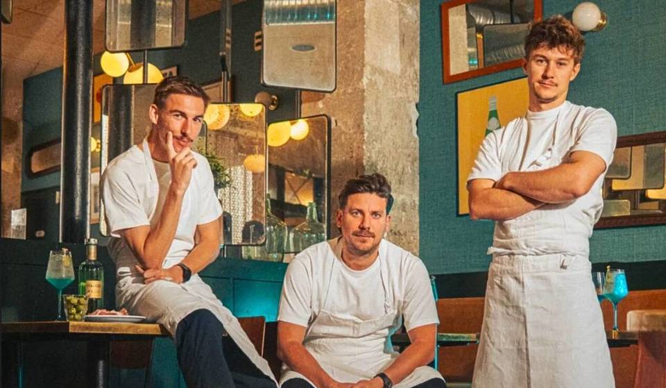 Quentin, Charlie und Charles von Top Chef eröffnen La Planque für ein Wochenende &#8211; ihr berühmtes Lokal aus dem &#8222;Krieg der Restaurants&#8220;.
