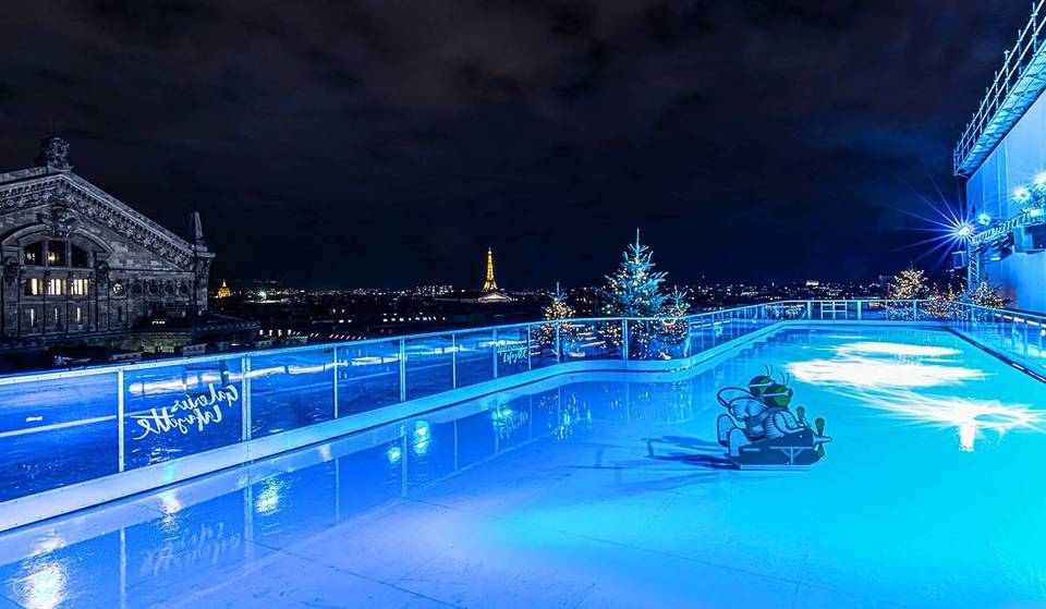Die vorübergehende Rooftop-Eisbahn der Galeries Lafayette ist wieder in Paris &#8211; 176 m2 m² märchenhafte Gleitfläche mit einem atemberaubenden Blick auf den Eiffelturm!