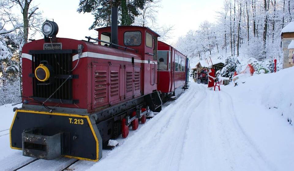 Un train de Noël magique à 1h20 de la capitale : l&rsquo;expérience parfaite à vivre en décembre avec le Père Noël à bord
