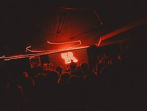 Une légende du disco japonais va électriser ce club parisien lors d&rsquo;une soirée immersive avec DJ sets et animations &#8211; les billets sont déjà disponibles