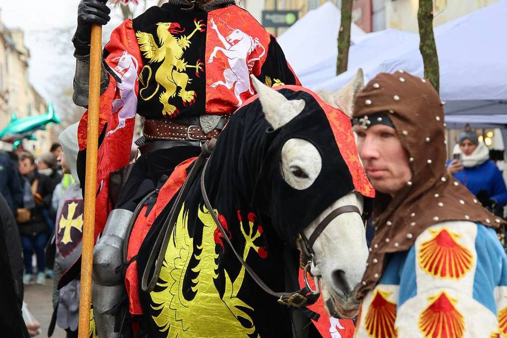 @manteslajolies festival medieval gratuit Paris