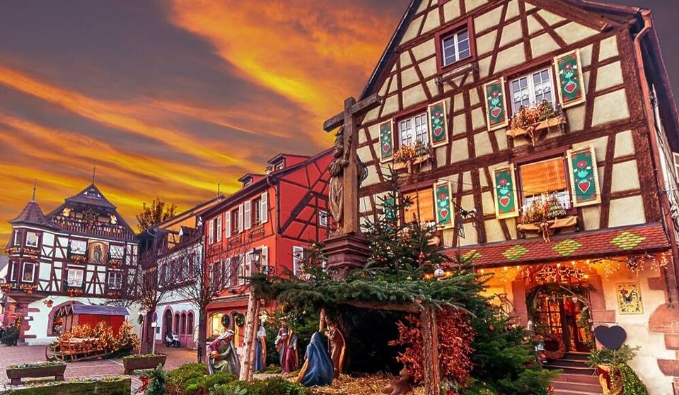 Alsace’s finest Christmas market is currently taking place just a few hours from Paris – in a small village that was voted France’s favorite village.