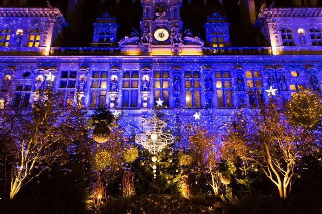 Noël parvis hôtel de ville