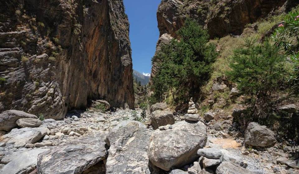 A apenas 1 hora de Paris, descubra o “Grand Canyon” da Ilha de França: um tesouro natural mágico e pouco conhecido, com falésias de tirar o fôlego que quase ninguém viu antes.