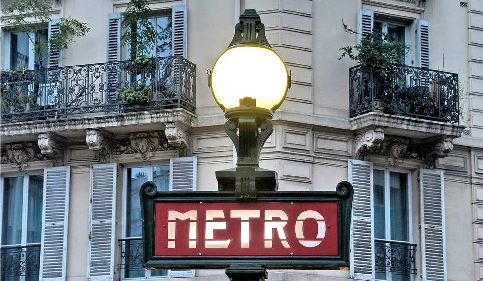 Vous utilisez le pass Navigo tous les jours… mais vous ignorez sûrement ces 5 avantages qui pourraient vous faire économiser du temps (et beaucoup d’argent)