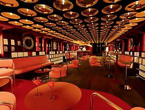 Cette nouvelle péniche littéraire va s’installer face à Notre-Dame – elle rassemblera 5 000 livres de seconde main en libre accès