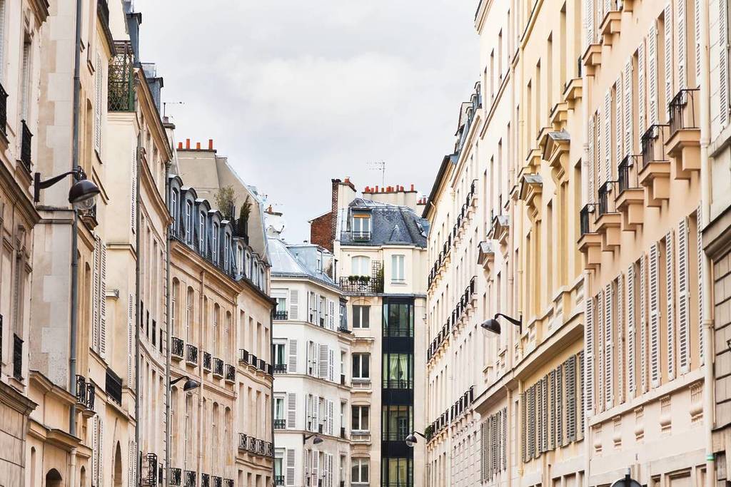 logements pas chers Paris @shutterstock