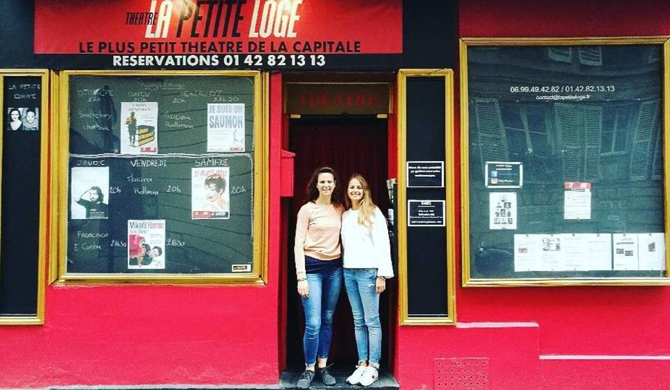 Few Parisians know it, but this 16 m² theater is the smallest in Paris… and Gaspard Proust and Paul Mirabel made their debuts there.